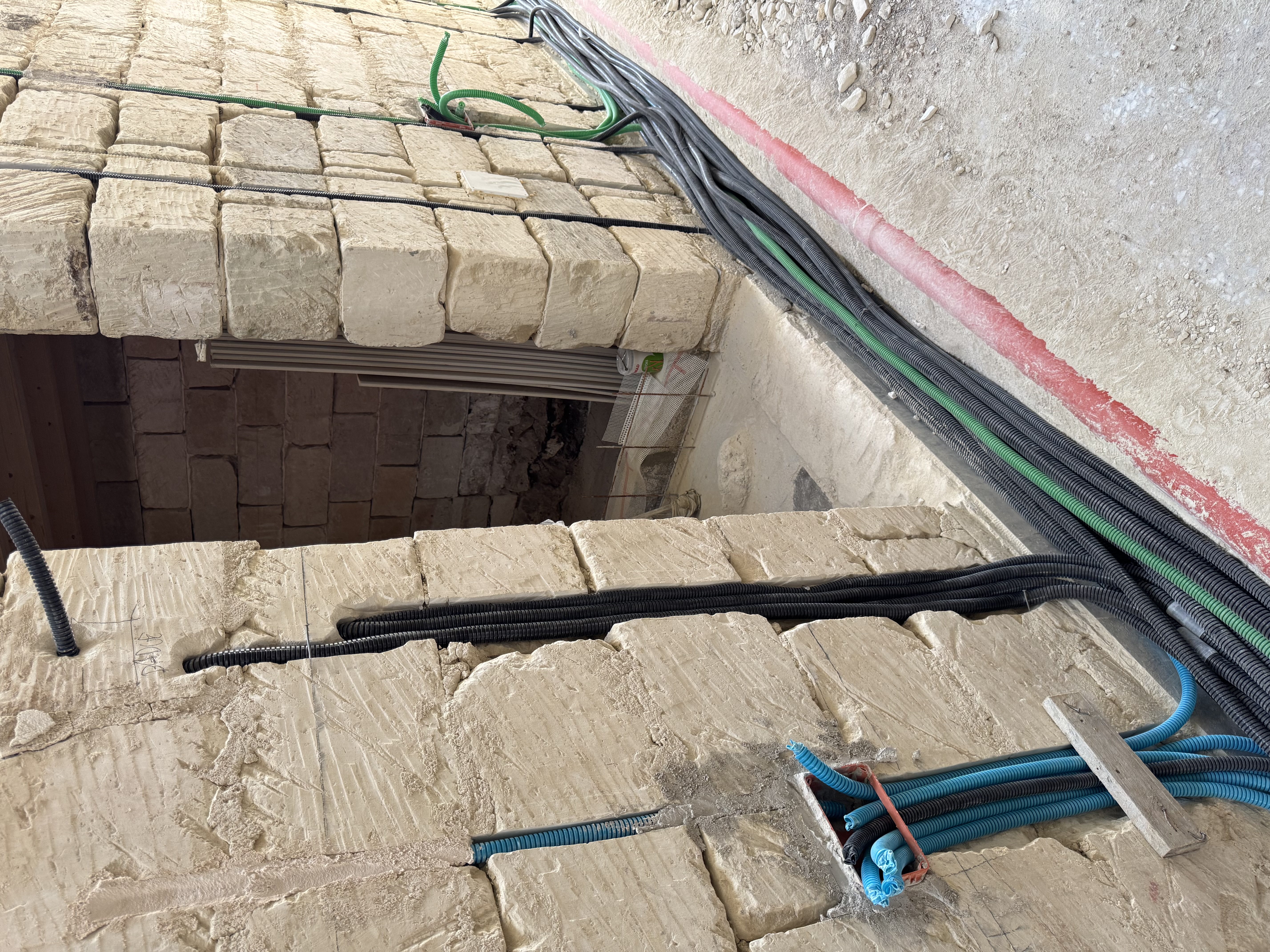 Lavoro di elettricista realizzato da Antonio Mauro a Lecce (8) Lavoro di elettricista realizzato da Antonio Mauro a Lecce (8) — Elettricista Antonio Mauro, provincia di Lecce
