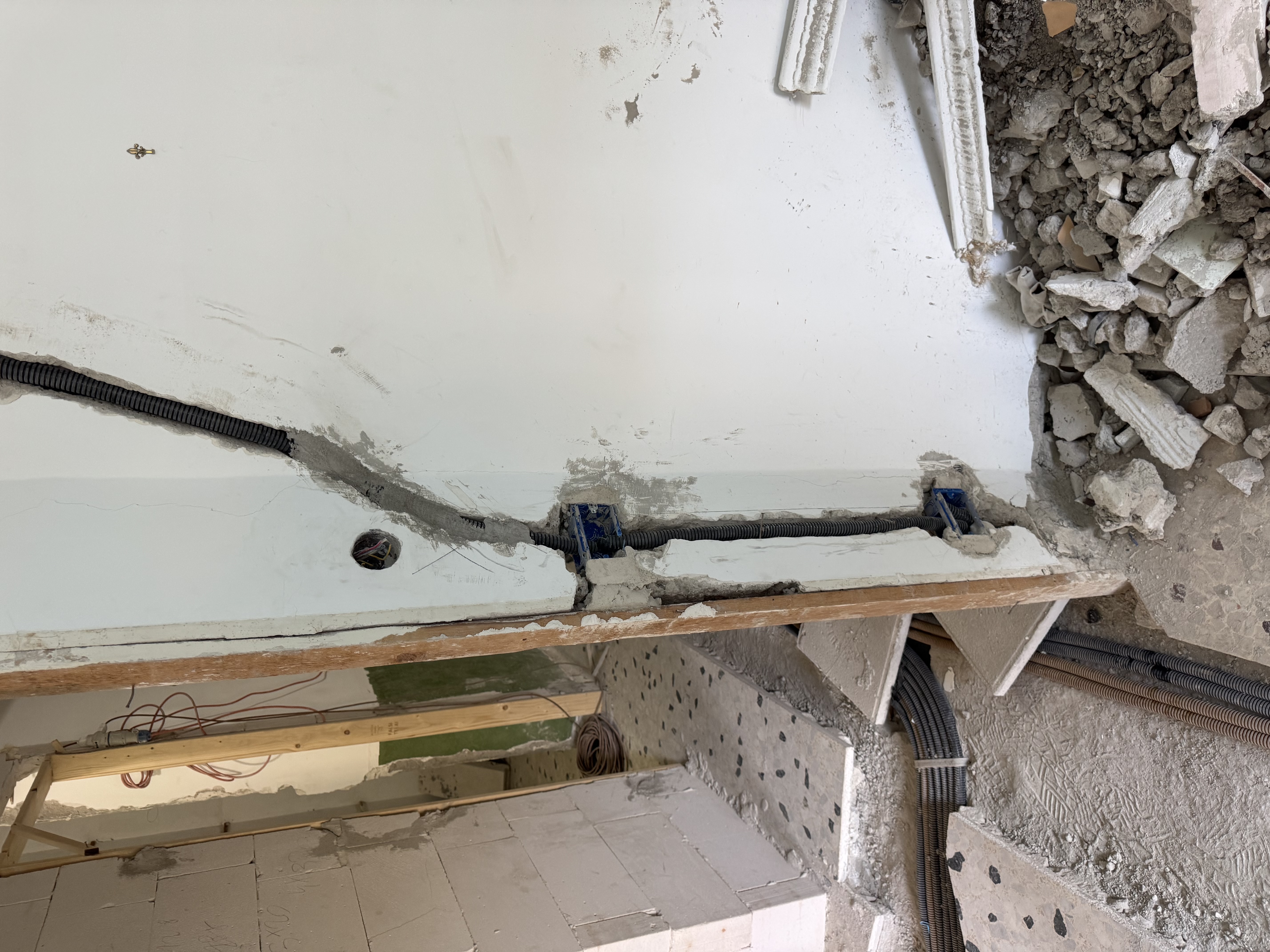 Lavoro di elettricista realizzato da Salvatore Cioffi a Castellammare di Stabia (2) Lavoro di elettricista realizzato da Salvatore Cioffi a Castellammare di Stabia (2) — Elettricista Salvatore Cioffi, provincia di Napoli