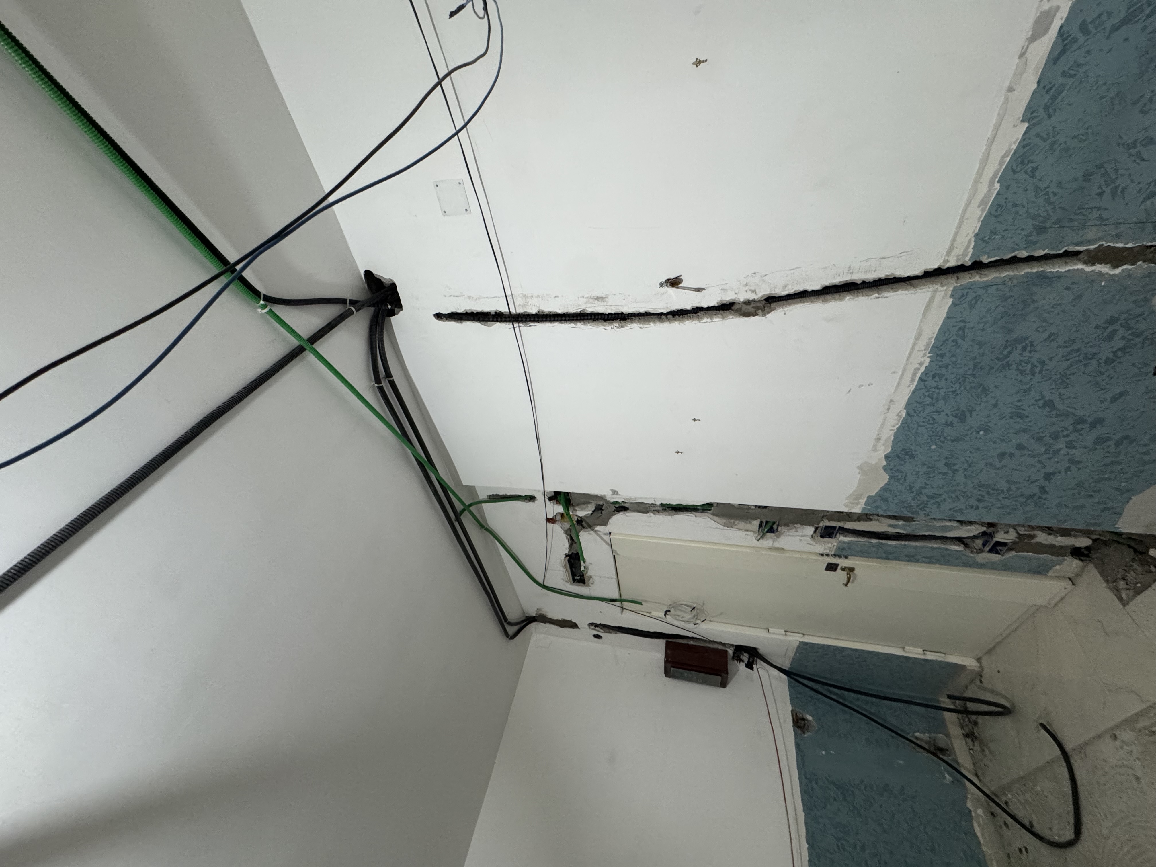 Lavoro di elettricista realizzato da Salvatore Cioffi a Castellammare di Stabia (13) Lavoro di elettricista realizzato da Salvatore Cioffi a Castellammare di Stabia (13) — Elettricista Salvatore Cioffi, provincia di Napoli